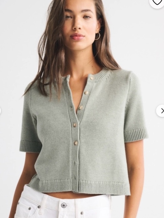 Abercrombie & Fitch Sweaters - NWT Abercrombie & Fitch Short-Sleeve Crew Cardigan in Frosty Olive
